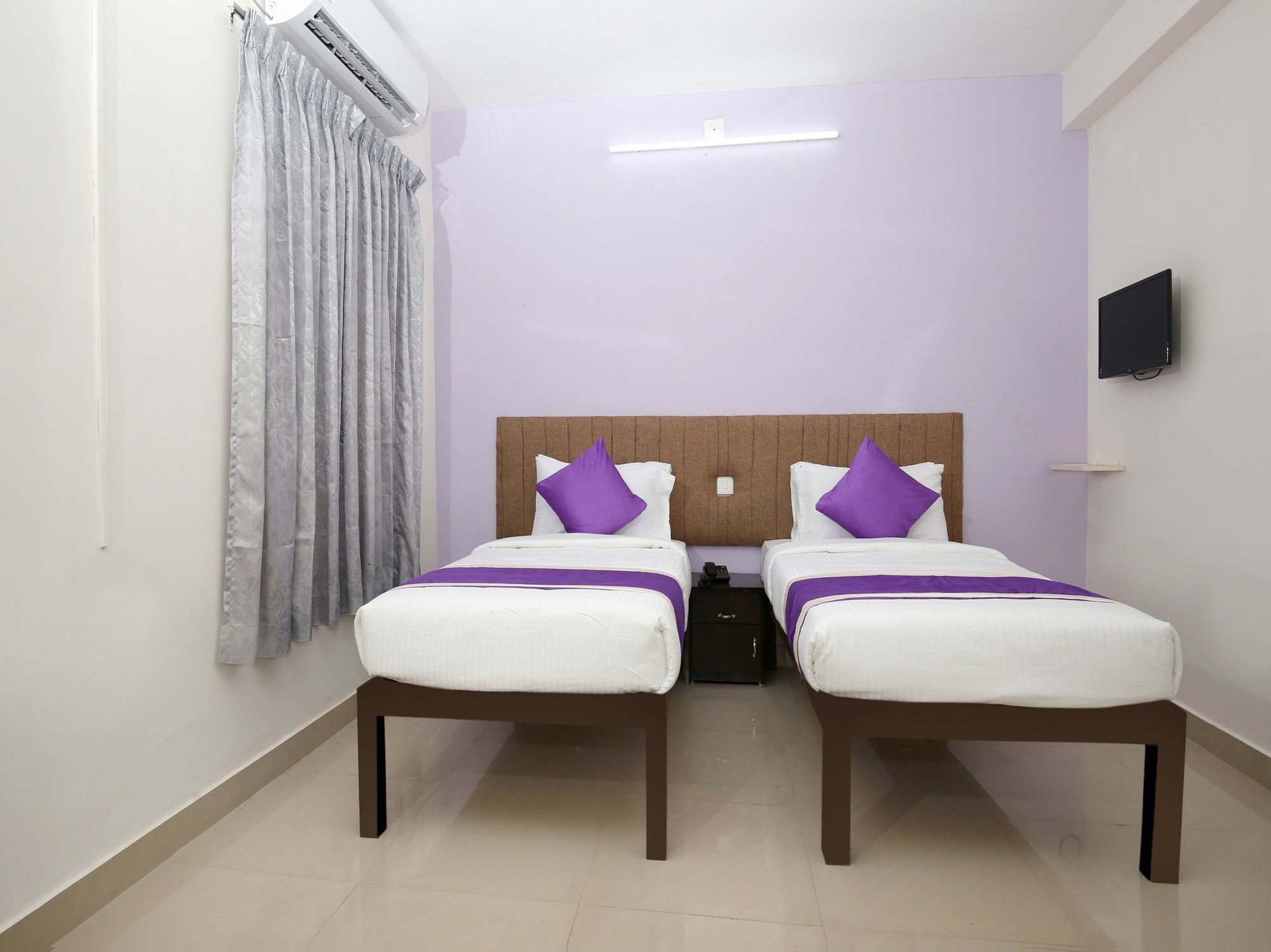 Oyo 9797 Hotel Vbee Plaza Thiruvananthapuram Exterior foto