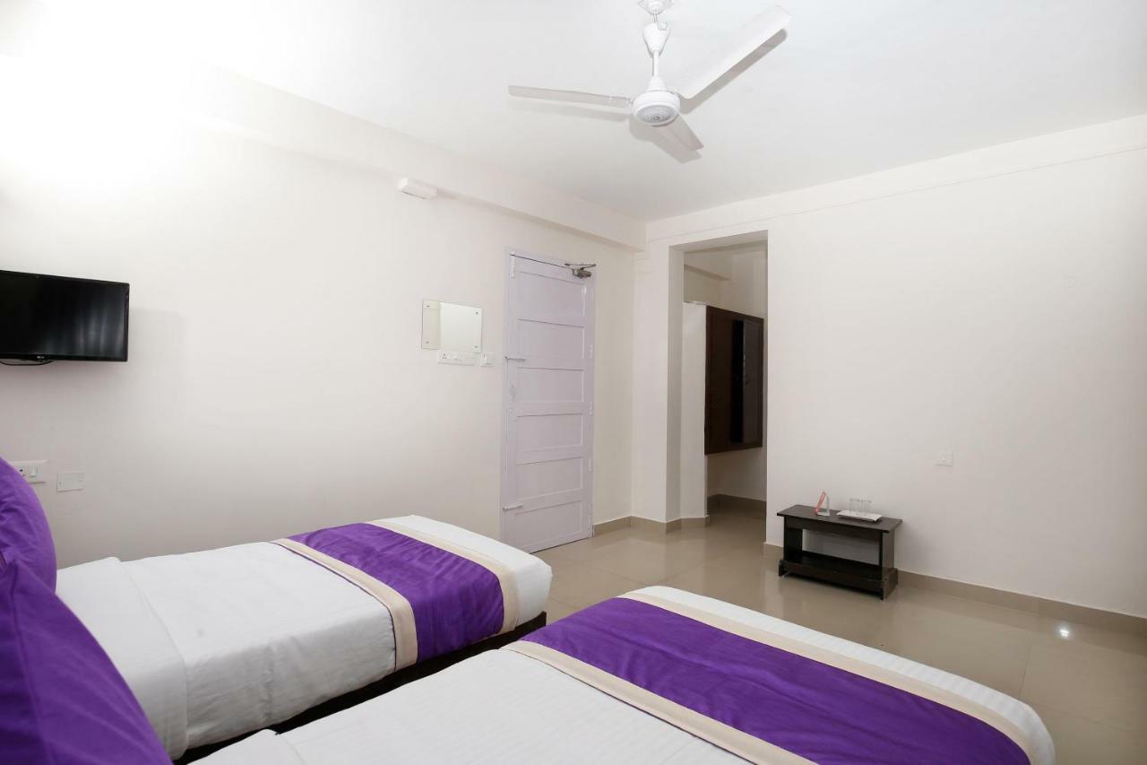 Oyo 9797 Hotel Vbee Plaza Thiruvananthapuram Exterior foto